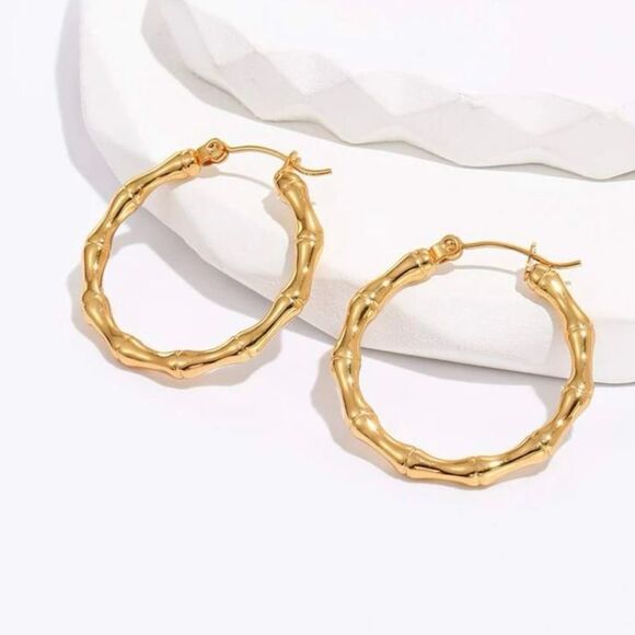 NWT 18k Gold Plated Bamboo Hoops - Picture 1 of 4